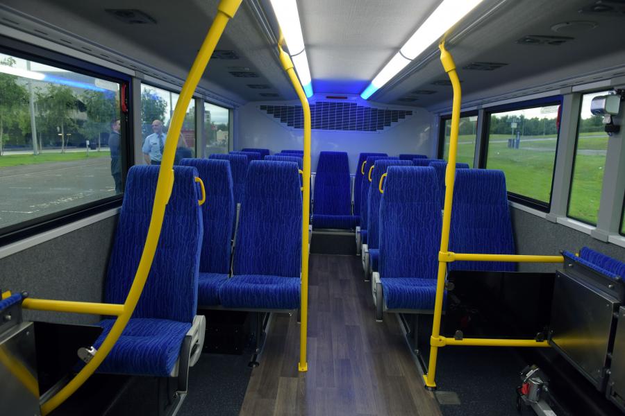 Интерьер Alexander Dennis Enviro500 SuperLo 2016 года  (CA) (фото 15 из 15)